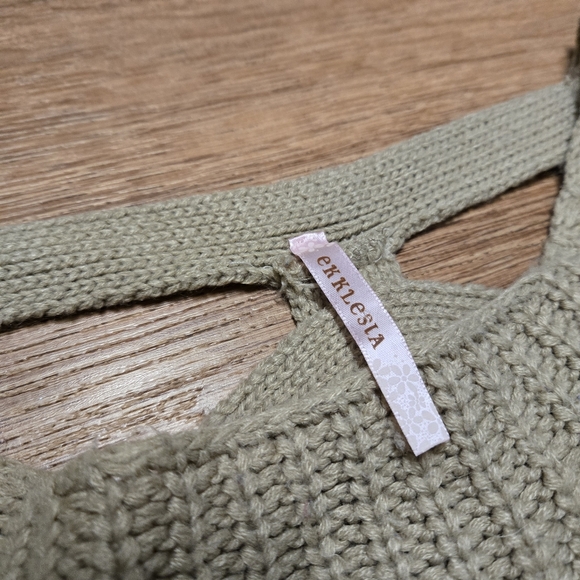 Ekklesia Tan Scoop Neck  Knit Sweater Size S/M Unique Back - Picture 2 of 6